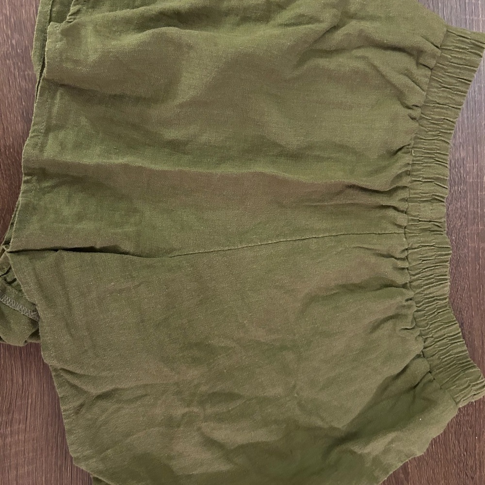 Linen shorts